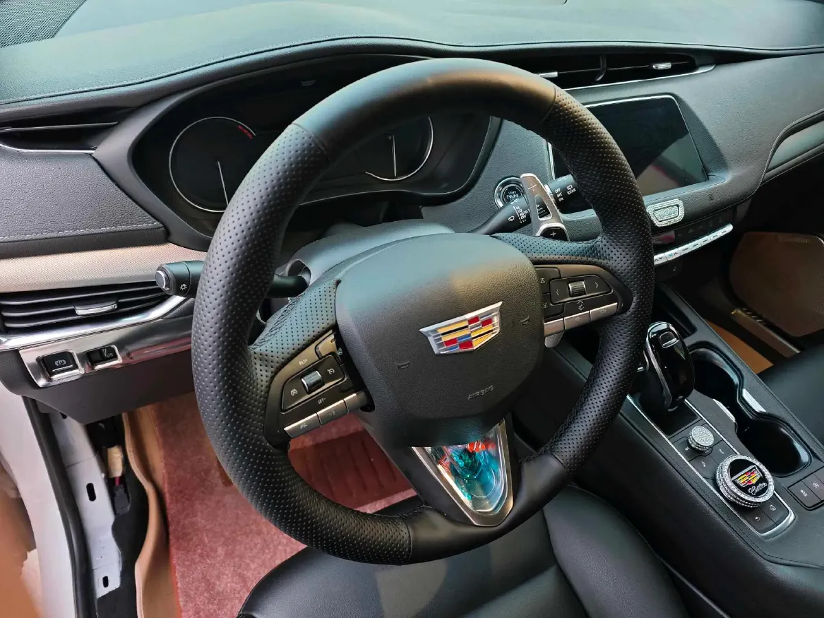 2020 Cadillac XT4 2.0T 241HP L4 9AT,autocango,china used car exporter,china ev exporter,chinese used car exporter,chinese used ev exporter