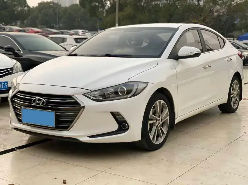 2018 Hyundai Elantra 1.6L 130HP L4 6AT