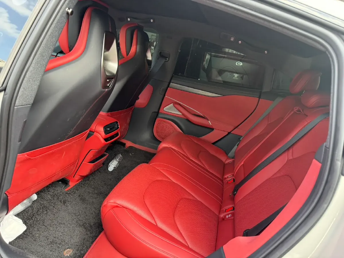 2024 MI SU7 BEV 73.6KWH,autocango,china used car exporter,china ev exporter,chinese used car exporter,chinese used ev exporter