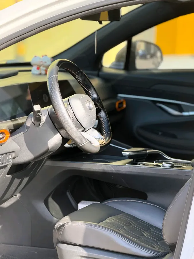 2022 ChangAn UNI-T 2.0T 233HP L4 8AT,autocango,china used car exporter,china ev exporter,chinese used car exporter,chinese used ev exporter