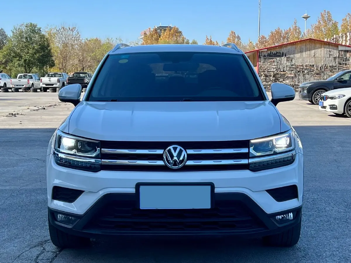 2019 MINI MINI 1.5T 102HP L3 7DCT,autocango,china used car exporter,china ev exporter,chinese used car exporter,chinese used ev exporter