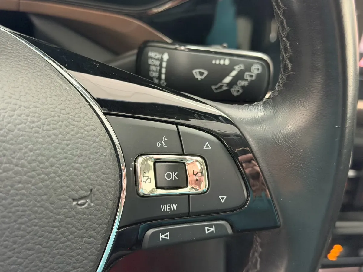 2021 Volkswagen Tharu 1.4T 150HP L4 7DCT,autocango,china used car exporter,china ev exporter,chinese used car exporter,chinese used ev exporter