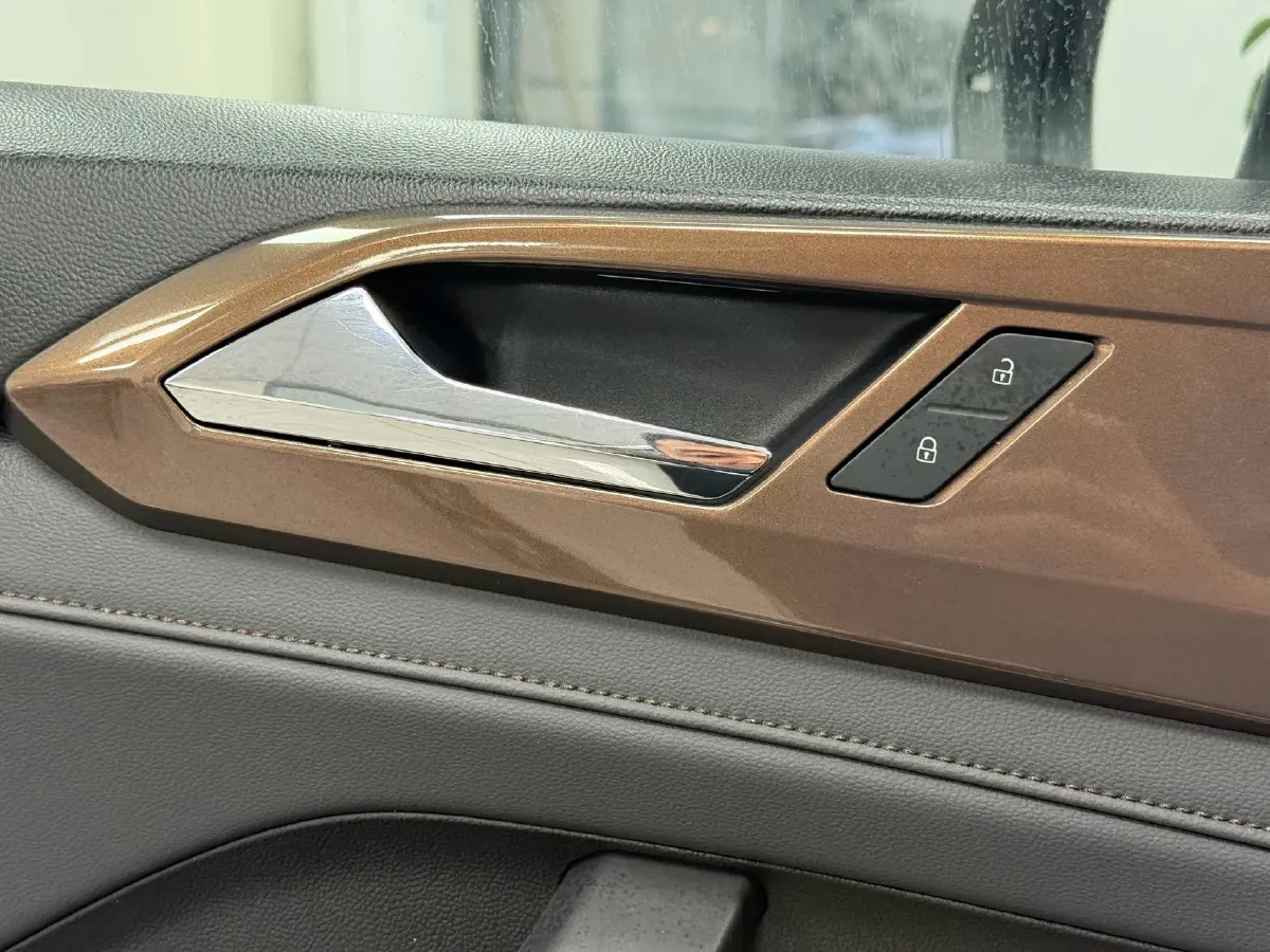 2021 Volkswagen Tharu 1.4T 150HP L4 7DCT,autocango,china used car exporter,china ev exporter,chinese used car exporter,chinese used ev exporter