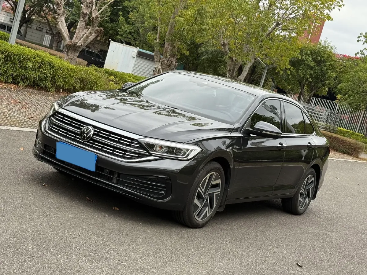 2023 Volkswagen Sagitar 1.5T 160HP L4 7DCT,autocango,china used car exporter,china ev exporter,chinese used car exporter,chinese used ev exporter