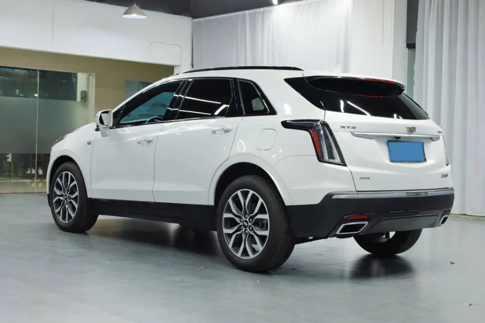2022 Cadillac XT5 2.0T 237HP L4 9AT,autocango,china used car exporter,china ev exporter,chinese used car exporter,chinese used ev exporter