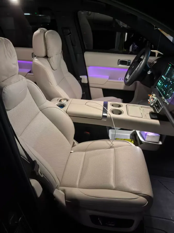 2024 Li L9 Range Extended 154HP REEV 52.3KWH,autocango,china used car exporter,china ev exporter,chinese used car exporter,chinese used ev exporter