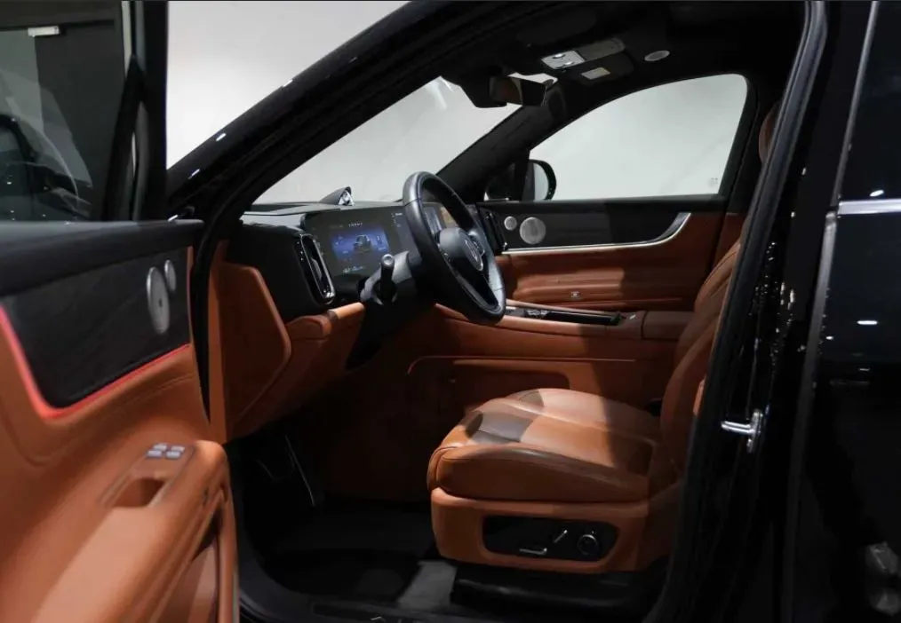 2024 AITO AITO M9 1.5T 152HP L4 REEV 42KWH,autocango,china used car exporter,china ev exporter,chinese used car exporter,chinese used ev exporter