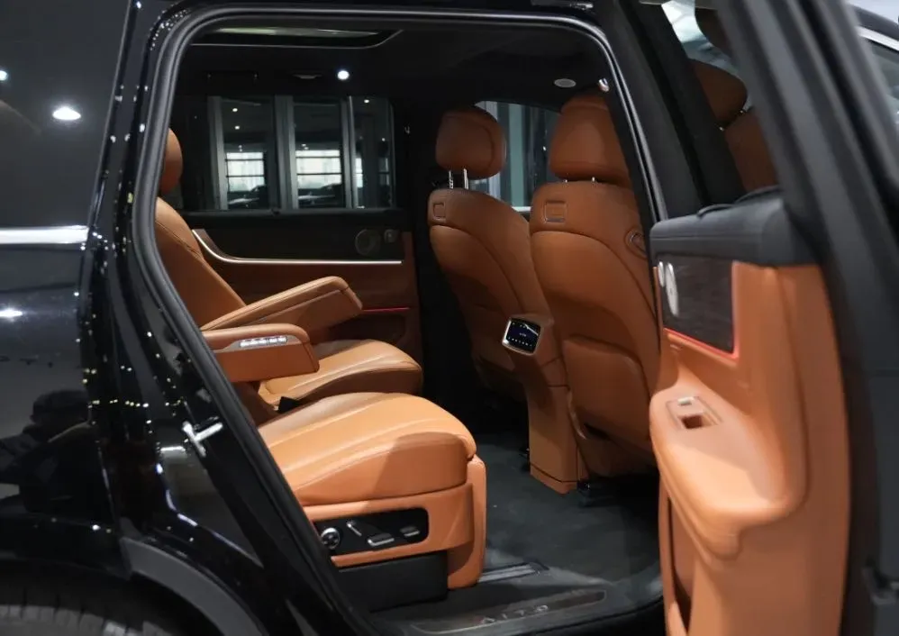 2024 AITO AITO M9 1.5T 152HP L4 REEV 42KWH,autocango,china used car exporter,china ev exporter,chinese used car exporter,chinese used ev exporter