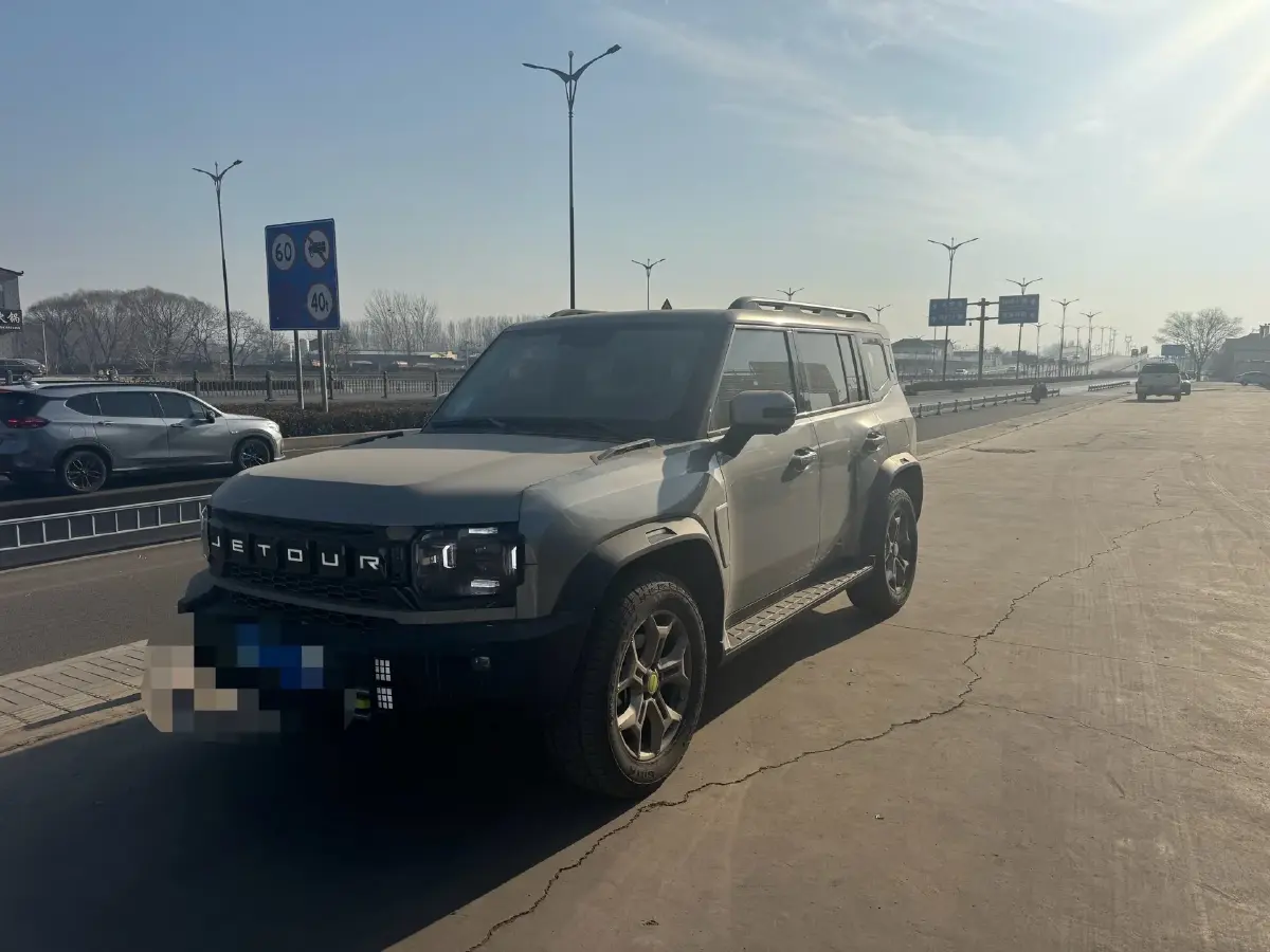 2024 Jetour Traveller 2.0T 254HP L4 7DCT