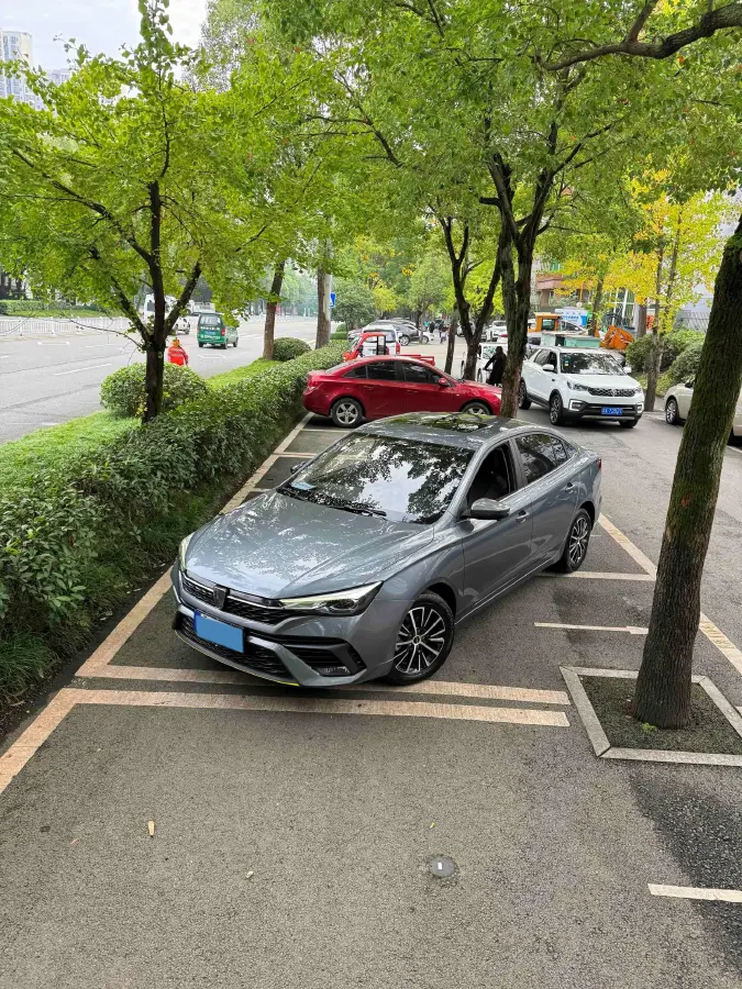 2021 Roewe i5 1.5L 120HP L4 CVT