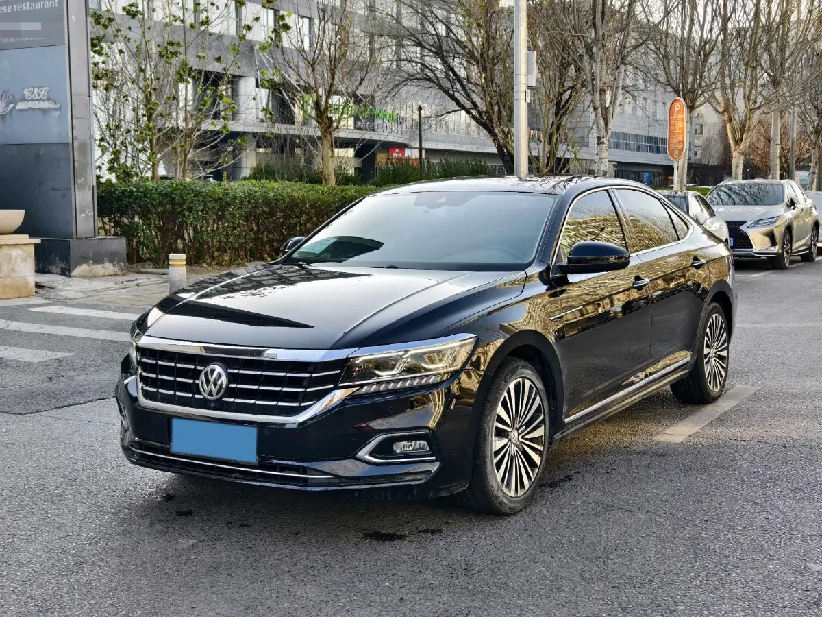 2019 Volvo V40 1.5T 152HP L4 6AT,autocango,china used car exporter,china ev exporter,chinese used car exporter,chinese used ev exporter