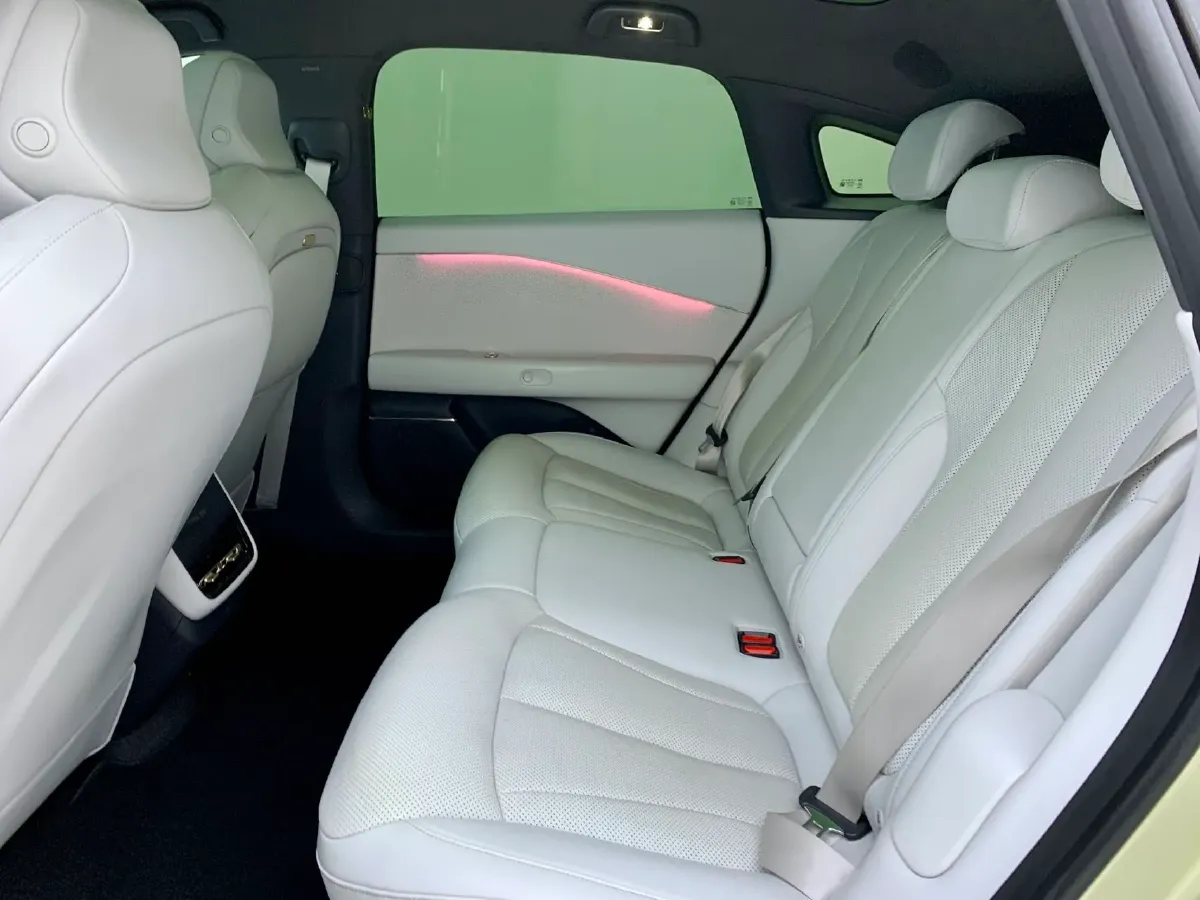 2024 Xpeng P7+ BEV 76.3KWH,autocango,china used car exporter,china ev exporter,chinese used car exporter,chinese used ev exporter