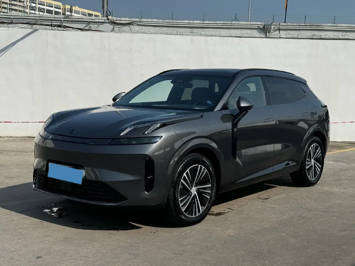 2025 LYNK&CO 08 EM-P 1.5T 163HP L4 3DHT PHEV 21.2KWH