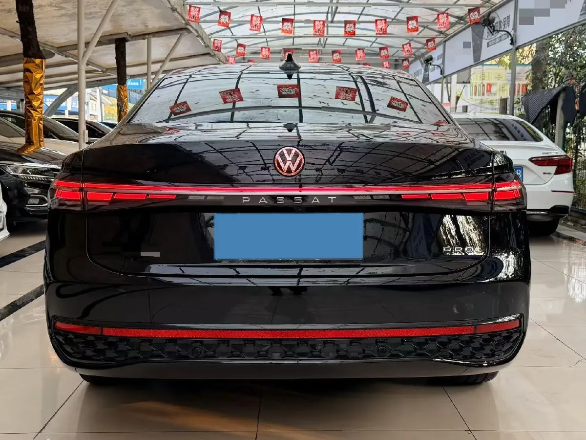 2025 Volkswagen Passat 2.0T 220HP L4 7DCT,autocango,china used car exporter,china ev exporter,chinese used car exporter,chinese used ev exporter