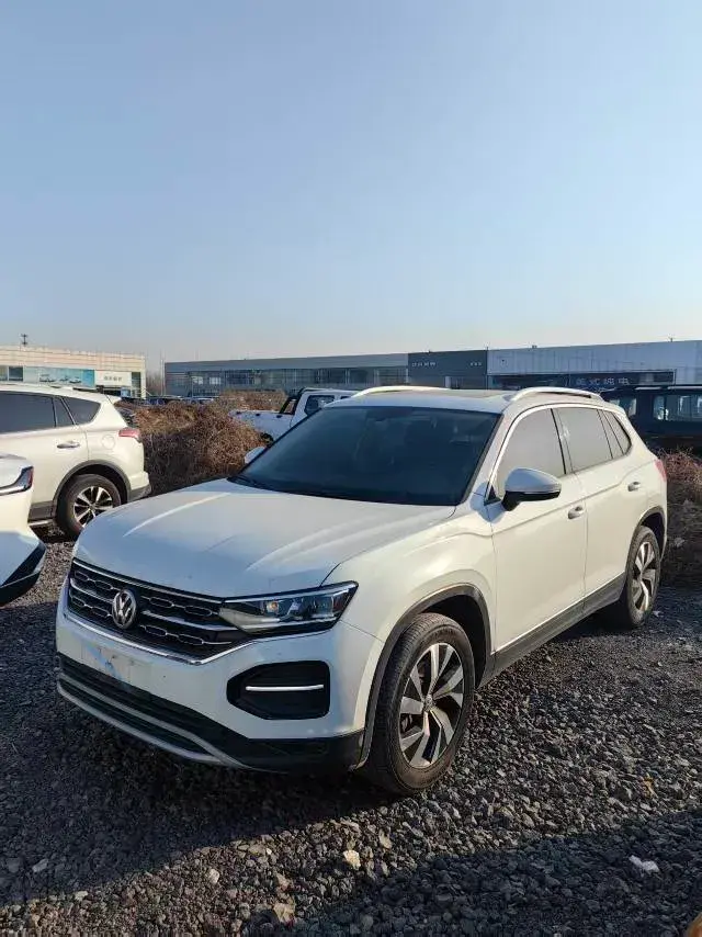 2019 Jeep Cherokee 2.0T 234HP L4 9AT