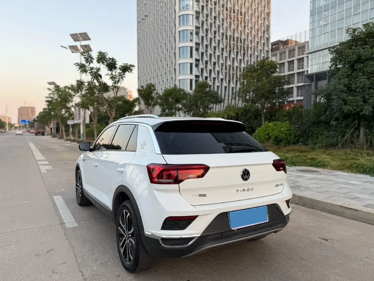 2022 Volkswagen T-Roc 1.4T 150HP L4 7DCT,autocango,china used car exporter,china ev exporter,chinese used car exporter,chinese used ev exporter