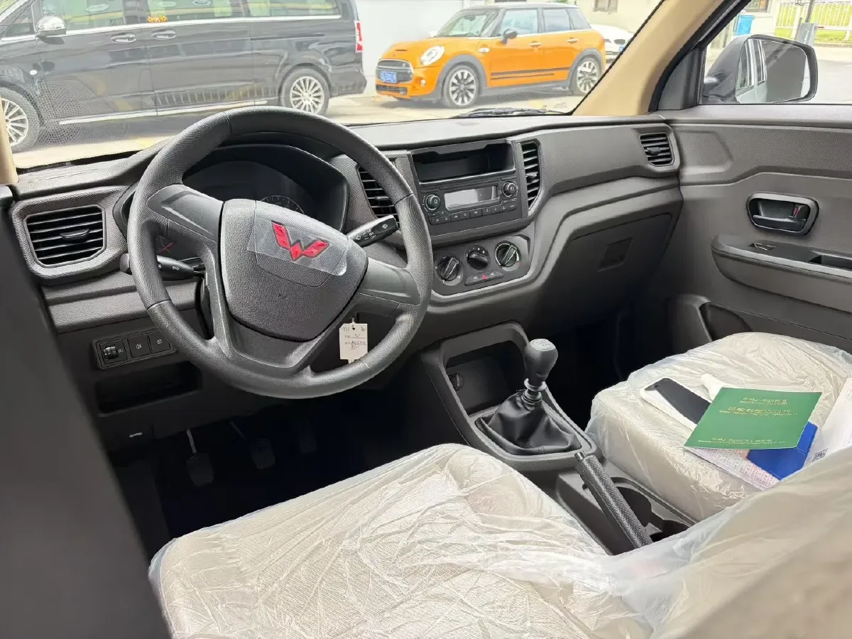 2022 JinBei Little Sea Lion X30 1.5L 102HP L4 5MT,autocango,china used car exporter,china ev exporter,chinese used car exporter,chinese used ev exporter