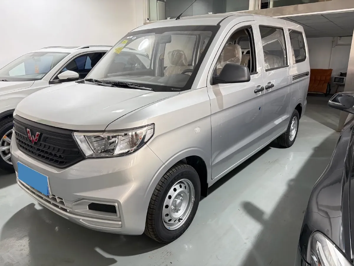 2022 JinBei Little Sea Lion X30 1.5L 102HP L4 5MT,autocango,china used car exporter,china ev exporter,chinese used car exporter,chinese used ev exporter