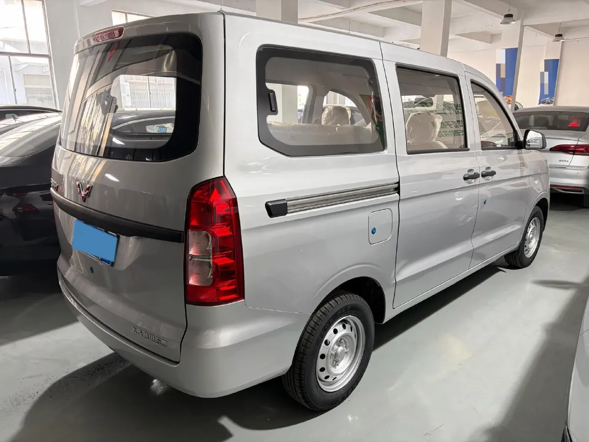 2022 JinBei Little Sea Lion X30 1.5L 102HP L4 5MT,autocango,china used car exporter,china ev exporter,chinese used car exporter,chinese used ev exporter