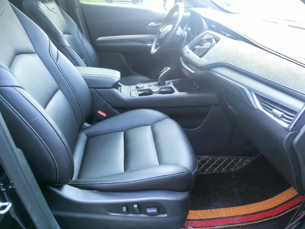 2020 Cadillac XT4 2.0T 241HP L4 9AT,autocango,china used car exporter,china ev exporter,chinese used car exporter,chinese used ev exporter