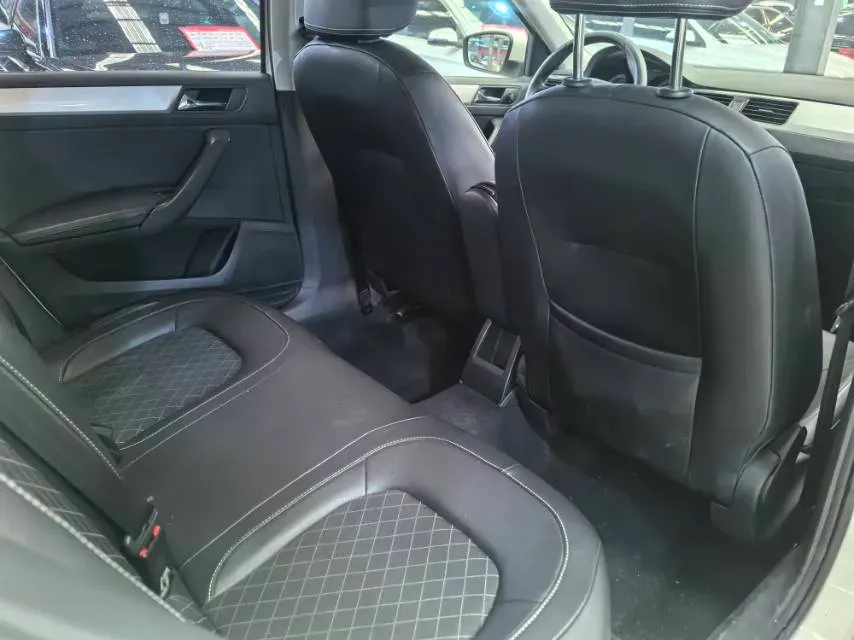 2018 Skoda Rapid Spaceback 1.6L 110HP L4 6AT,autocango,china used car exporter,china ev exporter,chinese used car exporter,chinese used ev exporter