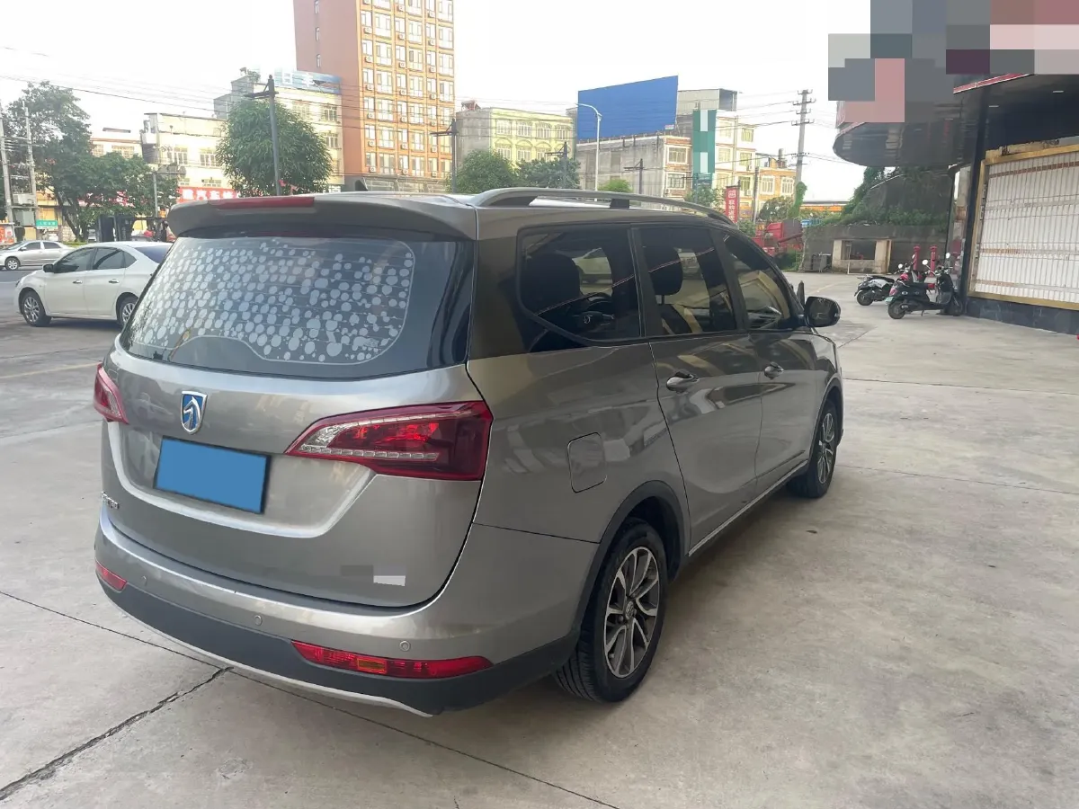 2016 BaoJun 730 1.5L 112HP L4 5MT,autocango,china used car exporter,china ev exporter,chinese used car exporter,chinese used ev exporter