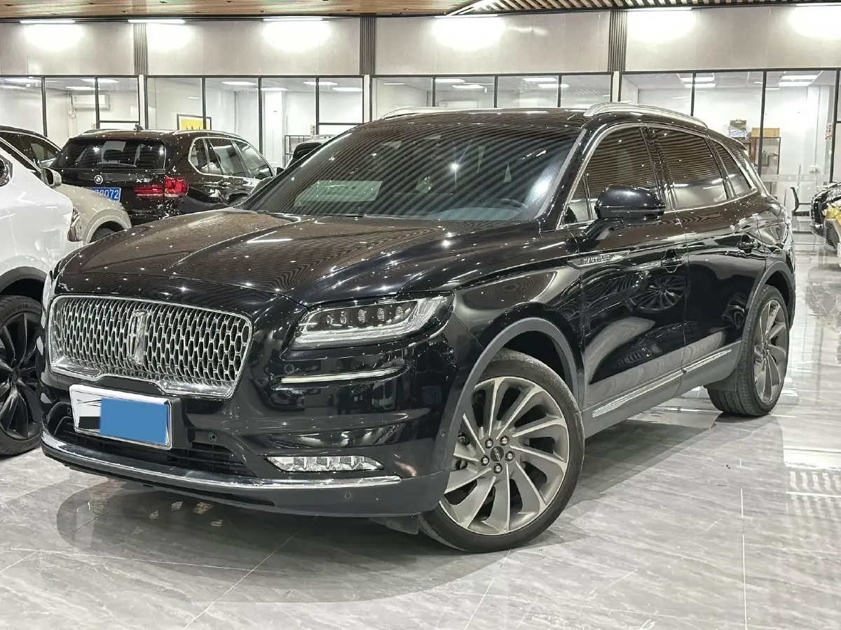 2021 Lincoln Nautilus 2.7T 322HP V6 8AT