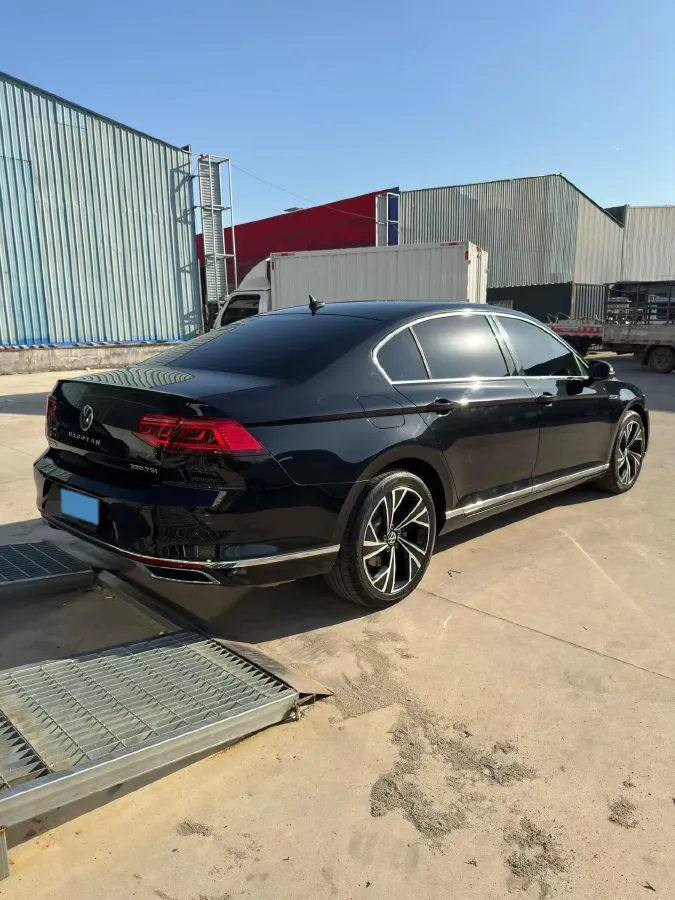 2020 Volkswagen Magotan 2.0T 186HP L4 7DCT,autocango,china used car exporter,china ev exporter,chinese used car exporter,chinese used ev exporter