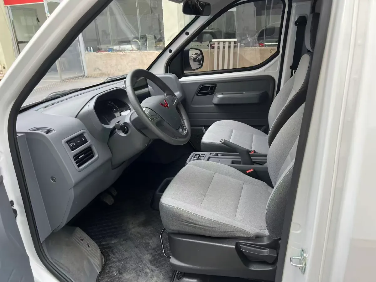 2024 WuLing YangGuang BEV 41.9KWH,autocango,china used car exporter,china ev exporter,chinese used car exporter,chinese used ev exporter