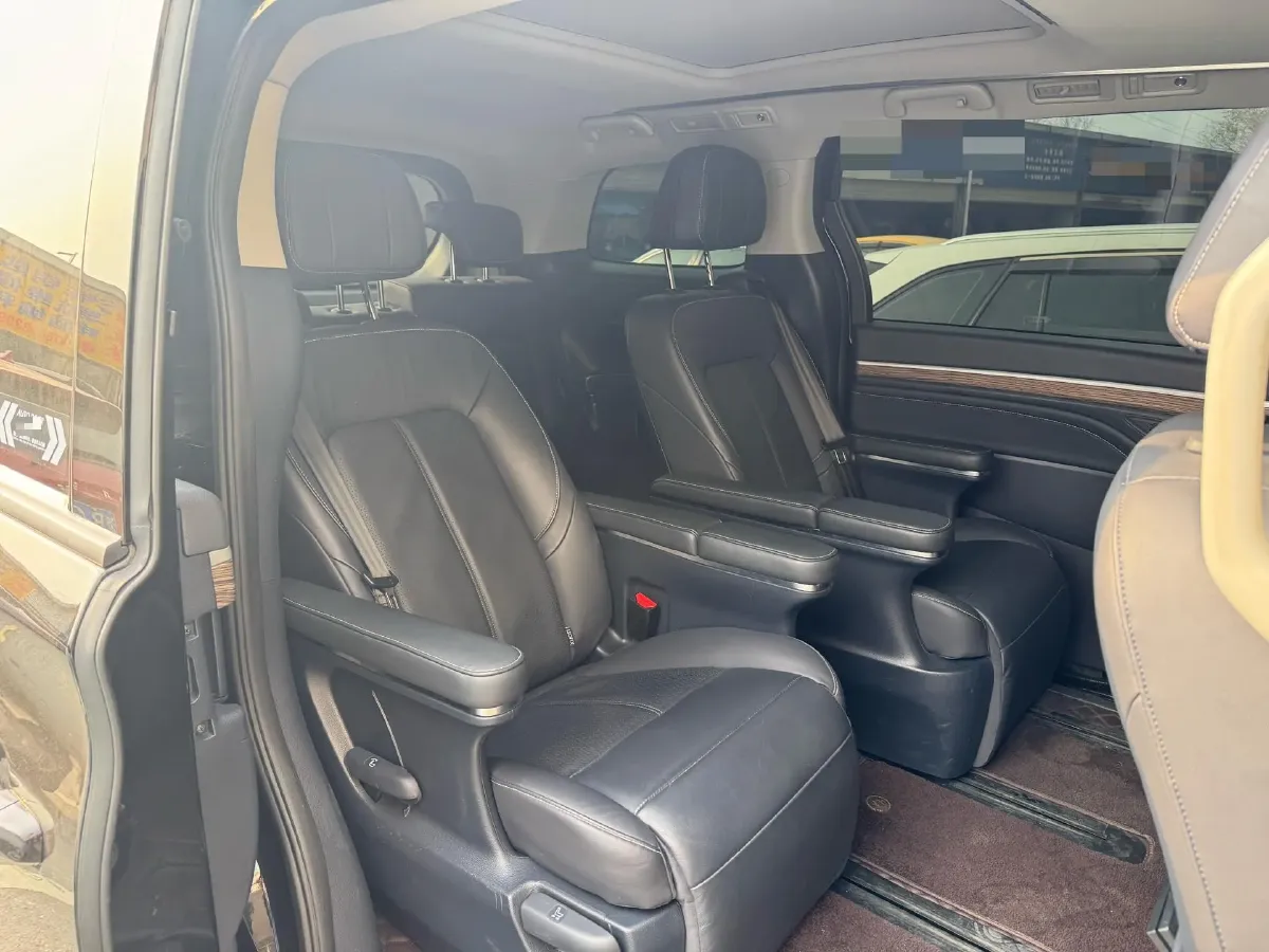 2021 GAC Trumpchi M8 2.0T 252HP L4 8AT,autocango,china used car exporter,china ev exporter,chinese used car exporter,chinese used ev exporter