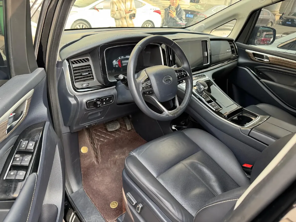 2021 GAC Trumpchi M8 2.0T 252HP L4 8AT,autocango,china used car exporter,china ev exporter,chinese used car exporter,chinese used ev exporter