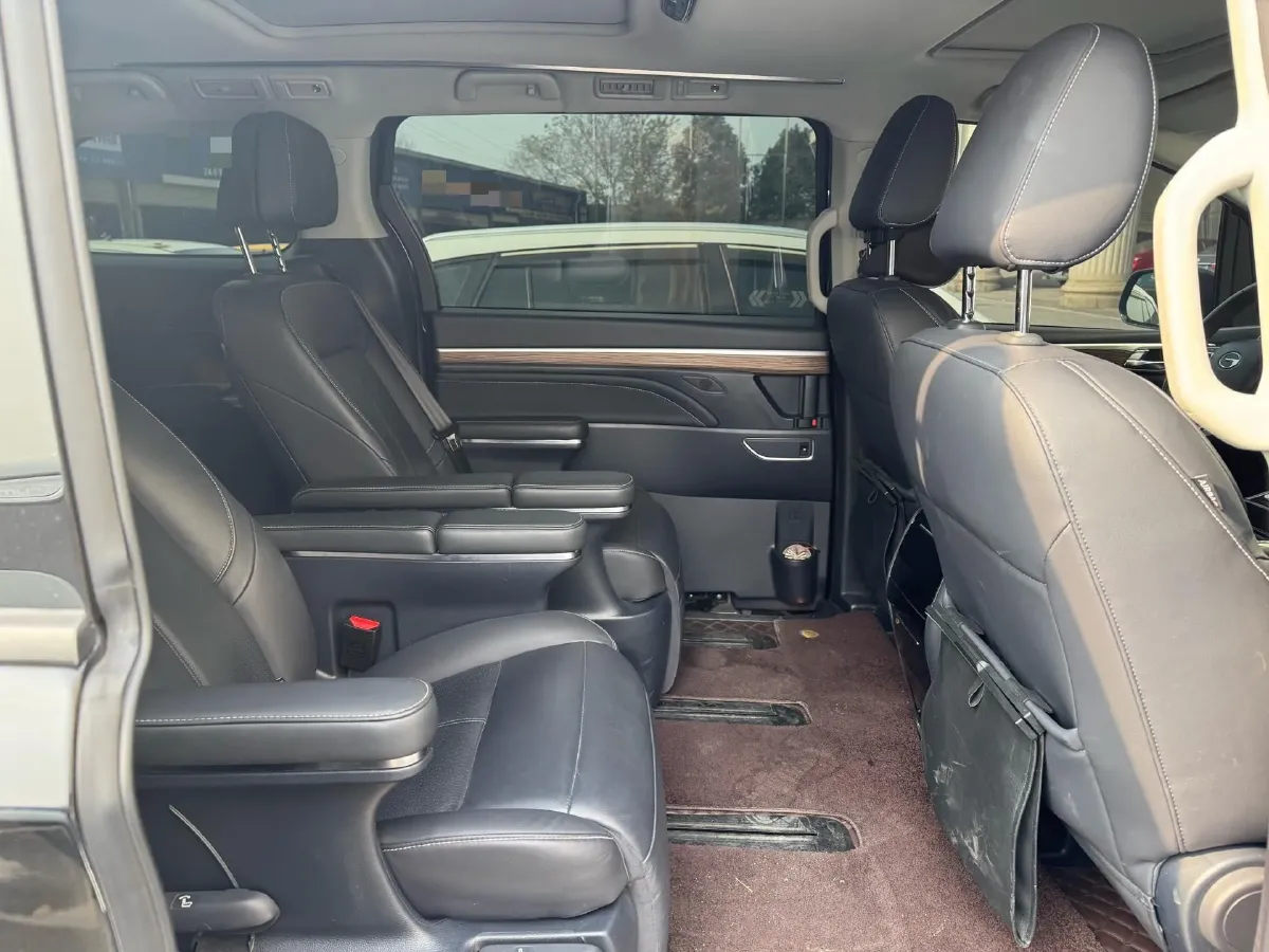 2021 GAC Trumpchi M8 2.0T 252HP L4 8AT,autocango,china used car exporter,china ev exporter,chinese used car exporter,chinese used ev exporter