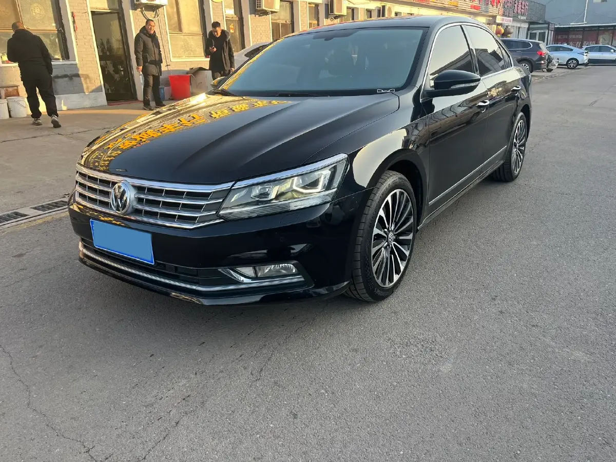 2017 Volkswagen Passat 1.8T 180HP L4 7DCT