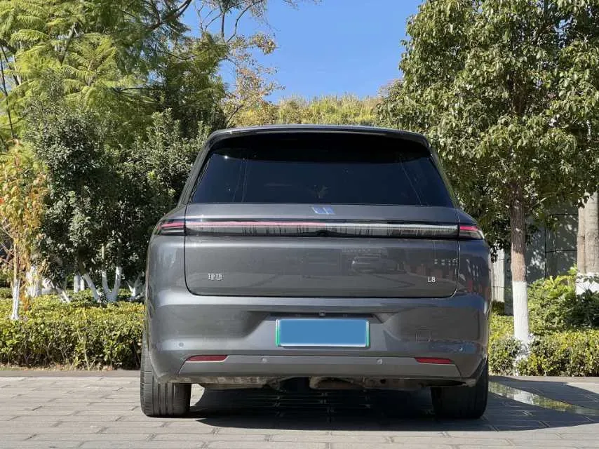 2023 Li L8 Range Extended 154HP REEV 40.9KWH,autocango,china used car exporter,china ev exporter,chinese used car exporter,chinese used ev exporter