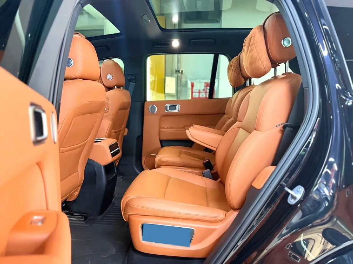 2023 Li L7 Range Extended 154HP REEV 40.9KWH,autocango,china used car exporter,china ev exporter,chinese used car exporter,chinese used ev exporter