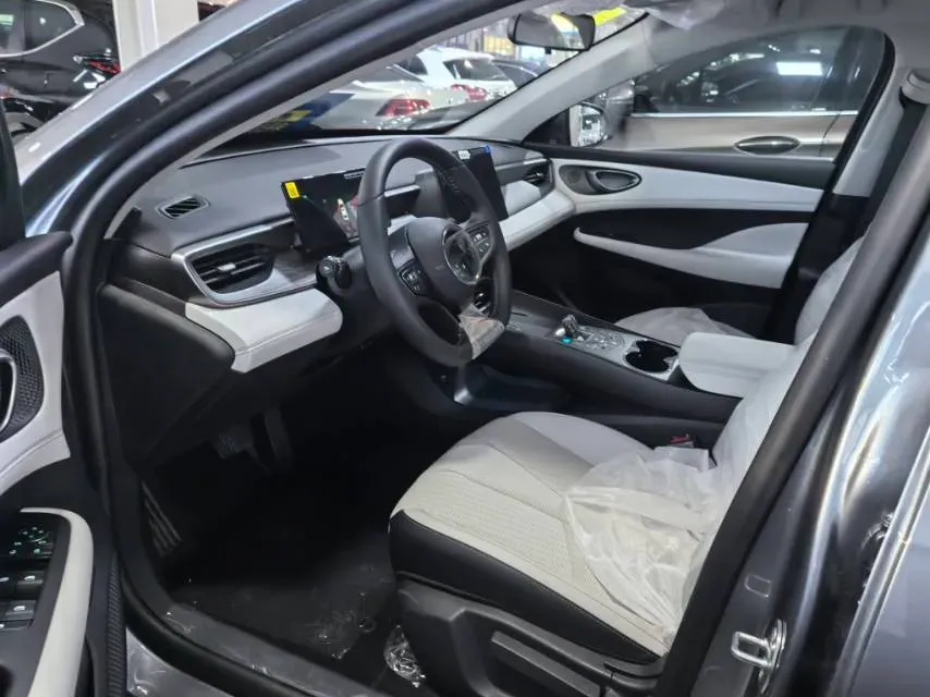 2025 BYD Seal05 DM-i 1.5L 101HP L4 E-CVT PHEV 7.68KWH,autocango,china used car exporter,china ev exporter,chinese used car exporter,chinese used ev exporter