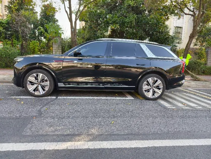 2022 HongQi E-HS9 BEV 120KWH,autocango,china used car exporter,china ev exporter,chinese used car exporter,chinese used ev exporter