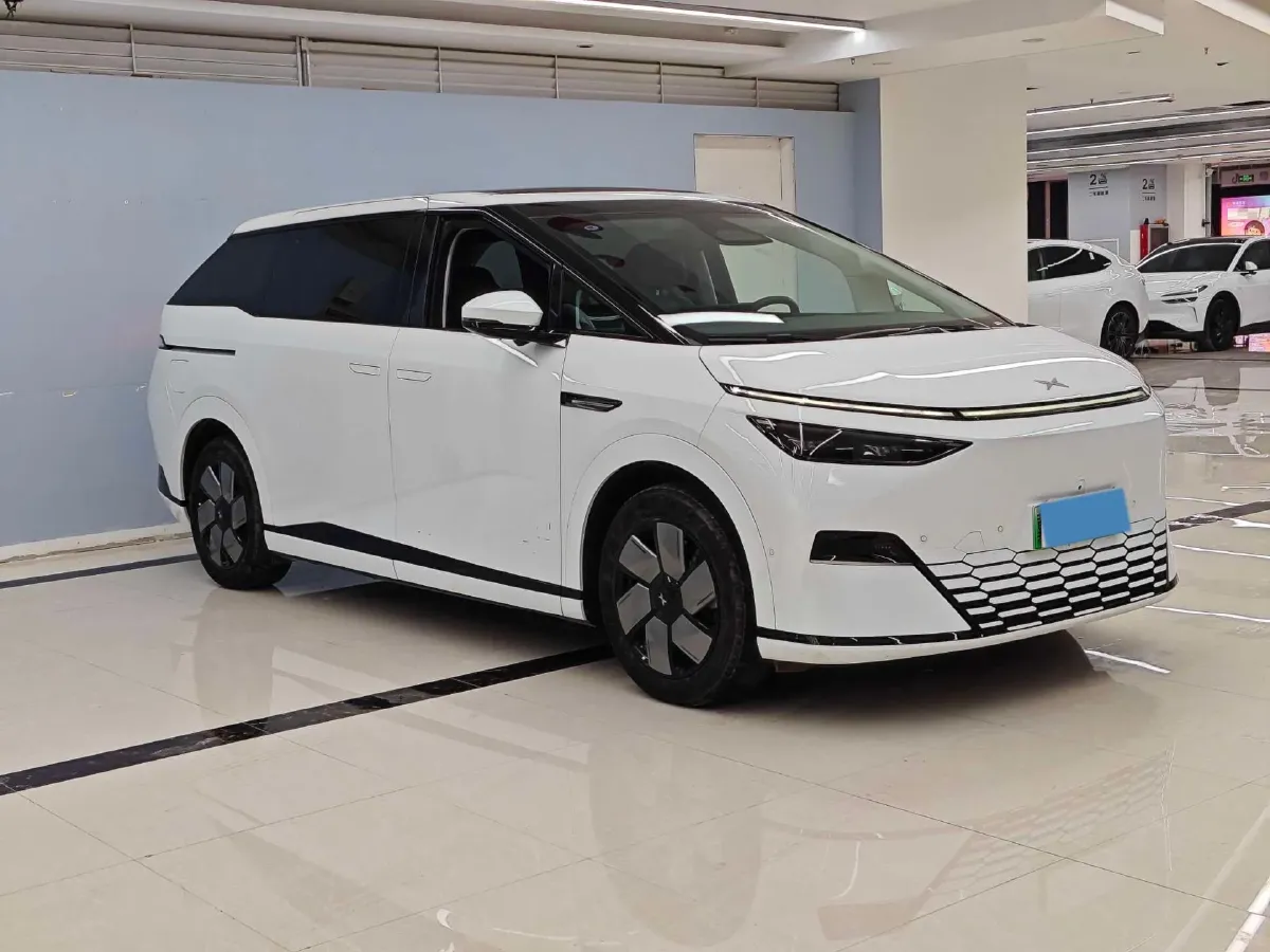 2024 Xpeng X9 BEV 101.5KWH,autocango,china used car exporter,china ev exporter,chinese used car exporter,chinese used ev exporter
