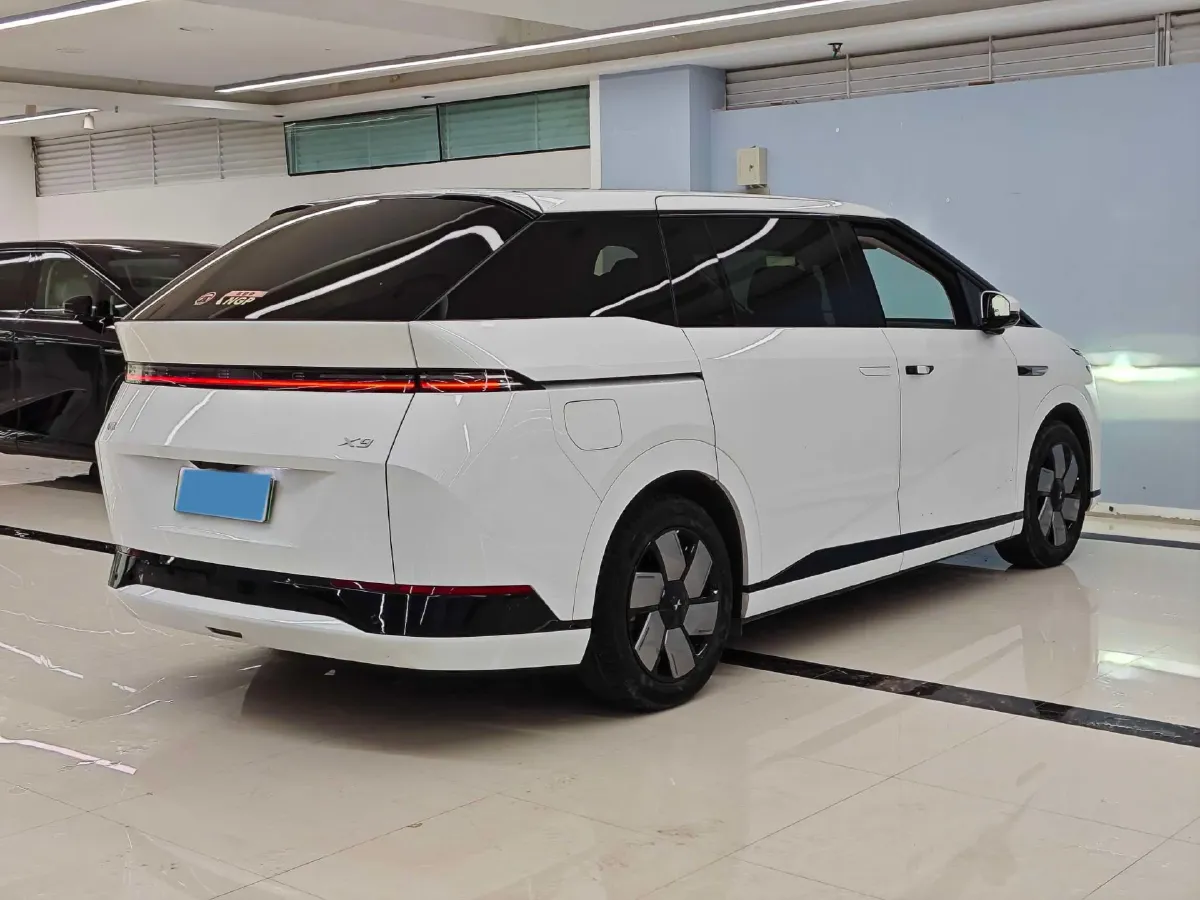 2024 Xpeng X9 BEV 101.5KWH,autocango,china used car exporter,china ev exporter,chinese used car exporter,chinese used ev exporter