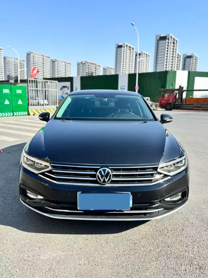 2020 Volkswagen Magotan 2.0T 186HP L4 7DCT,autocango,china used car exporter,china ev exporter,chinese used car exporter,chinese used ev exporter