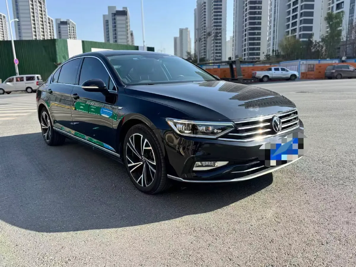 2020 Volkswagen Magotan 2.0T 186HP L4 7DCT,autocango,china used car exporter,china ev exporter,chinese used car exporter,chinese used ev exporter