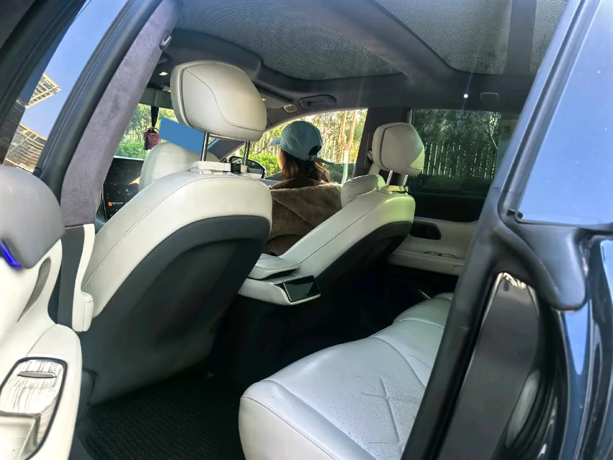 2021 Volkswagen ID.6 Crozz BEV 84.8KWH,autocango,china used car exporter,china ev exporter,chinese used car exporter,chinese used ev exporter