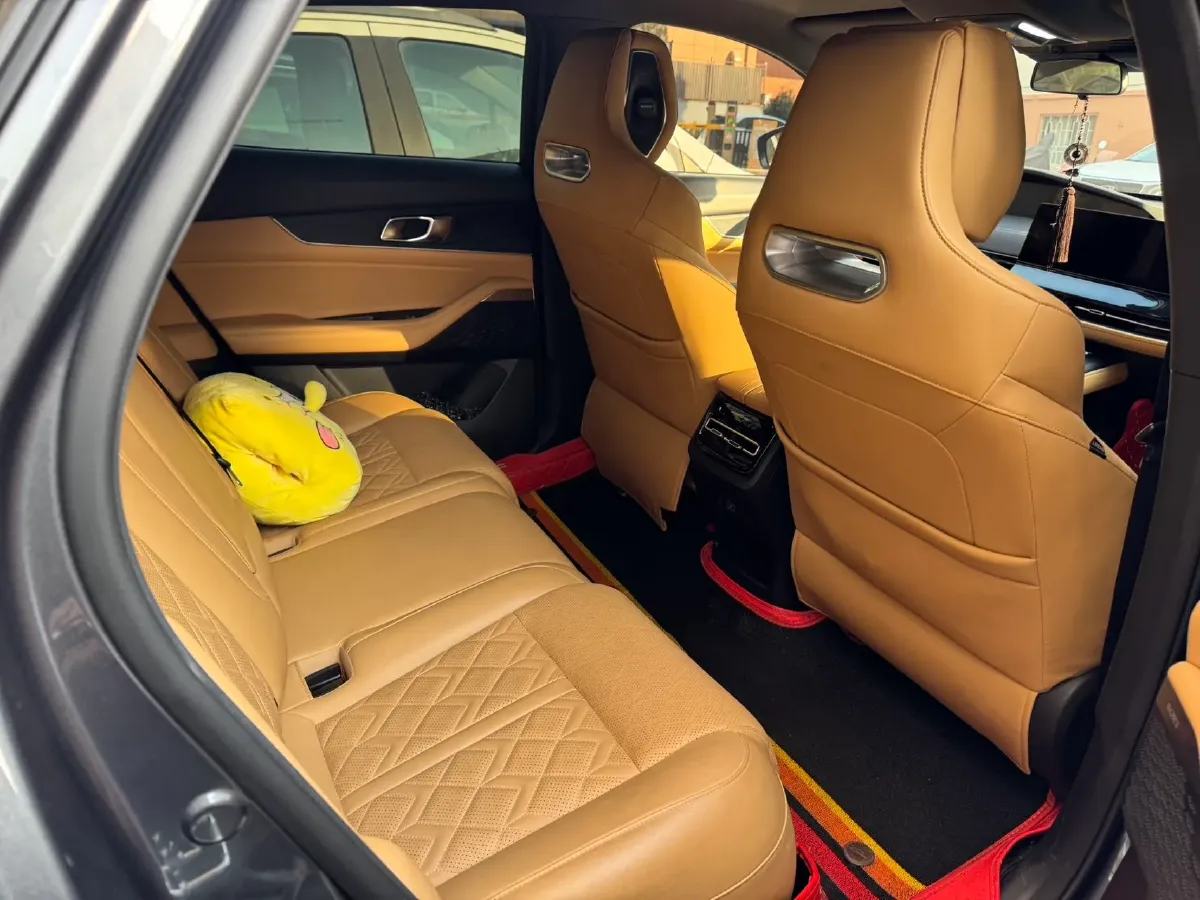 2021 ChangAn UNI-K 2.0T 233HP L4 8AT,autocango,china used car exporter,china ev exporter,chinese used car exporter,chinese used ev exporter