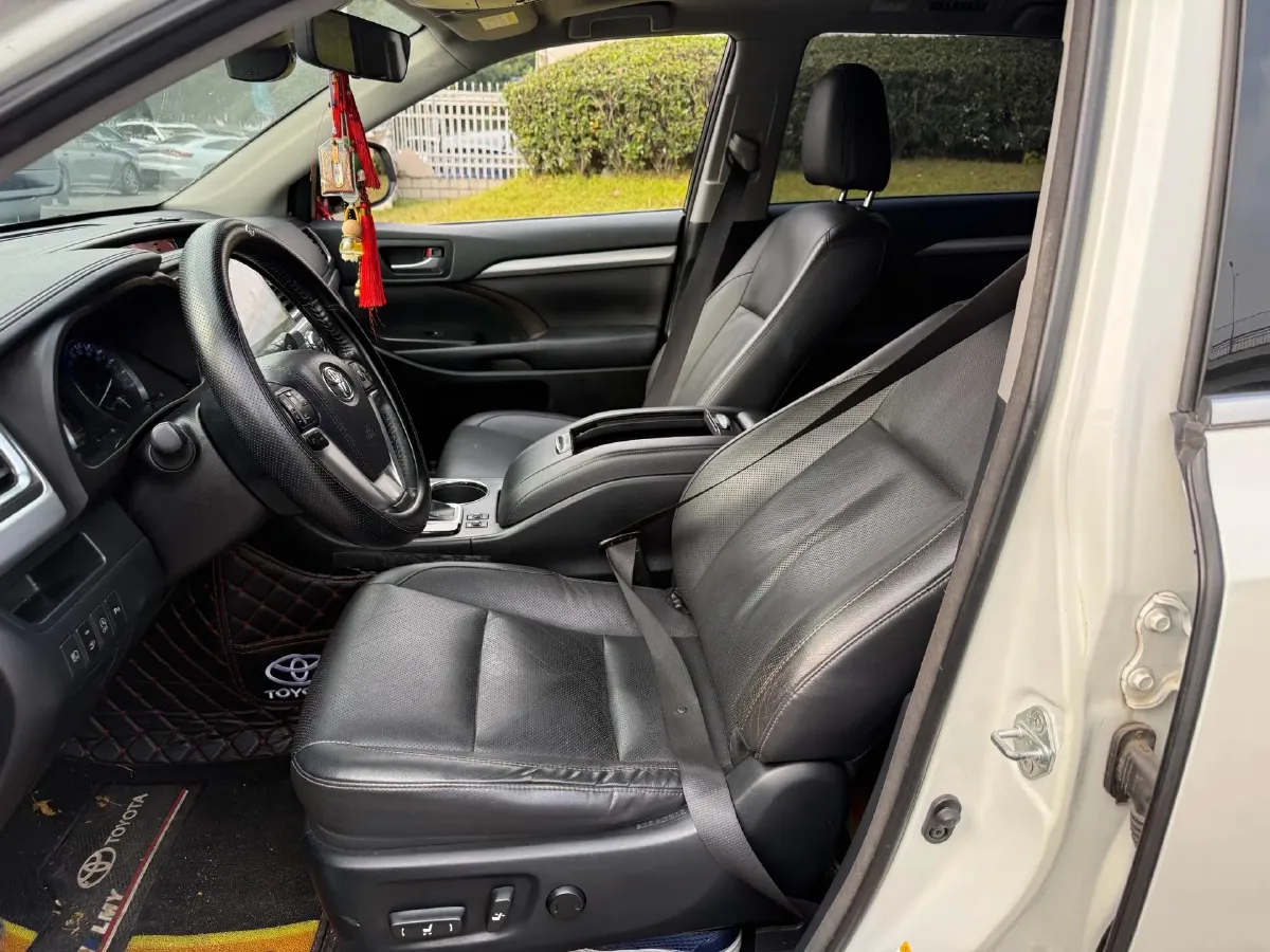 2018 Toyota Highlander 2.0T 220HP L4 6AT,autocango,china used car exporter,china ev exporter,chinese used car exporter,chinese used ev exporter