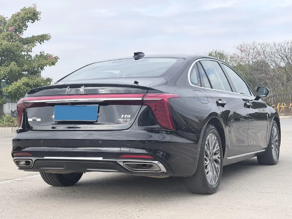 2024 HongQi H5 2.0T 224HP L4 8AT,autocango,china used car exporter,china ev exporter,chinese used car exporter,chinese used ev exporter