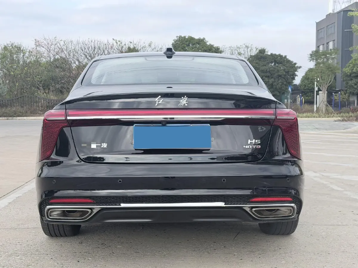 2024 HongQi H5 2.0T 224HP L4 8AT,autocango,china used car exporter,china ev exporter,chinese used car exporter,chinese used ev exporter