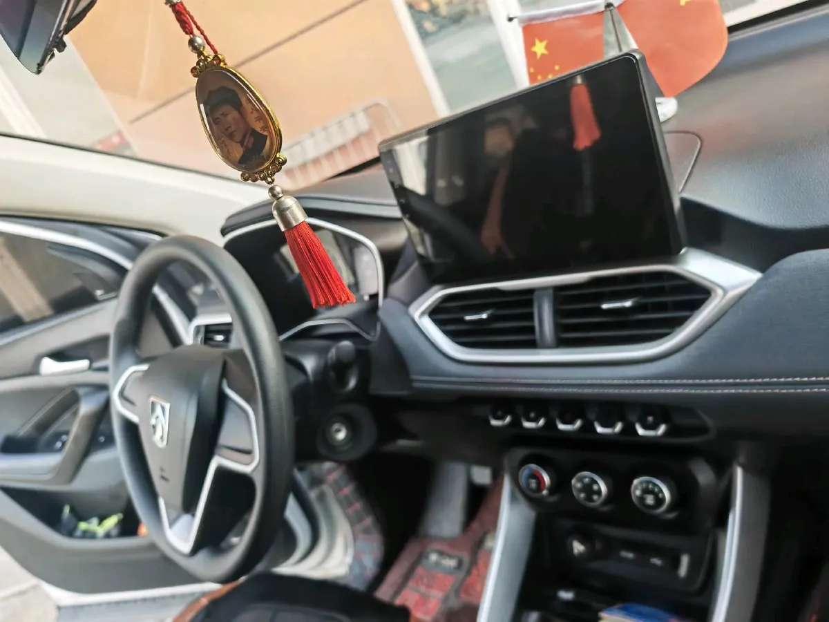 2018 BaoJun 530 1.5T 150HP L4 6MT,autocango,china used car exporter,china ev exporter,chinese used car exporter,chinese used ev exporter