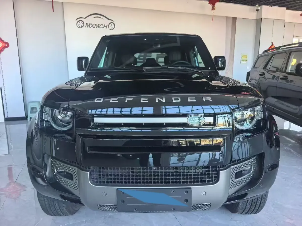 2025 Land Rover Defender 3.0T 400HP L6 8AT,autocango,china used car exporter,china ev exporter,chinese used car exporter,chinese used ev exporter