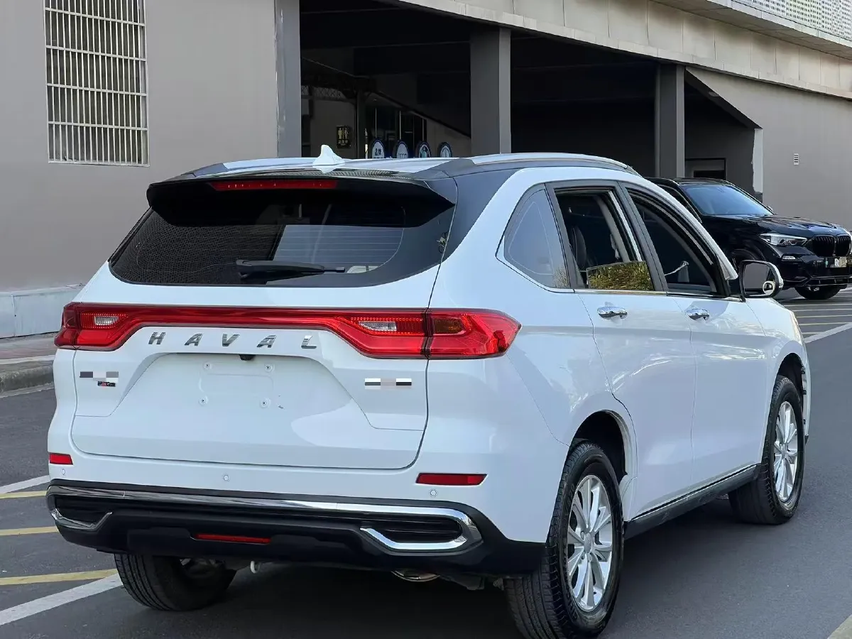 2021 Haval M6 1.5T 150HP L4 7DCT,autocango,china used car exporter,china ev exporter,chinese used car exporter,chinese used ev exporter