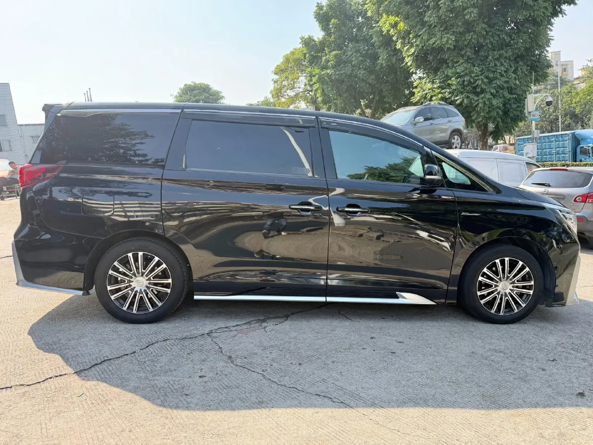 2021 GAC Trumpchi M8 2.0T 252HP L4 8AT,autocango,china used car exporter,china ev exporter,chinese used car exporter,chinese used ev exporter